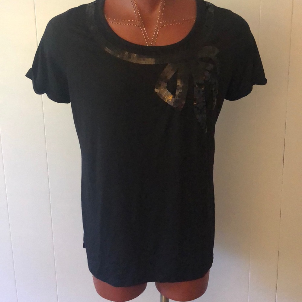 ANA woman 1x Black sequined tee
